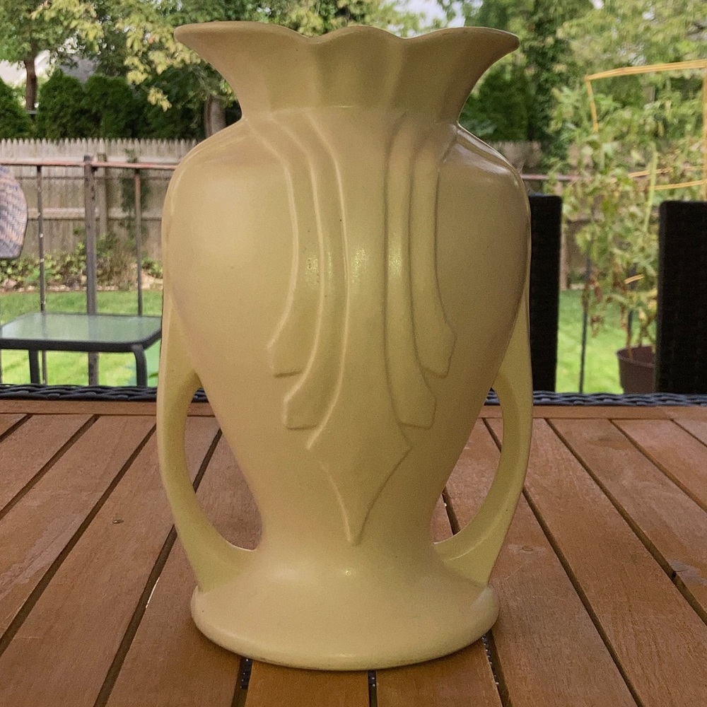 Vintage Hull Art Pottery Vase 1940’s Cream Color 49 9